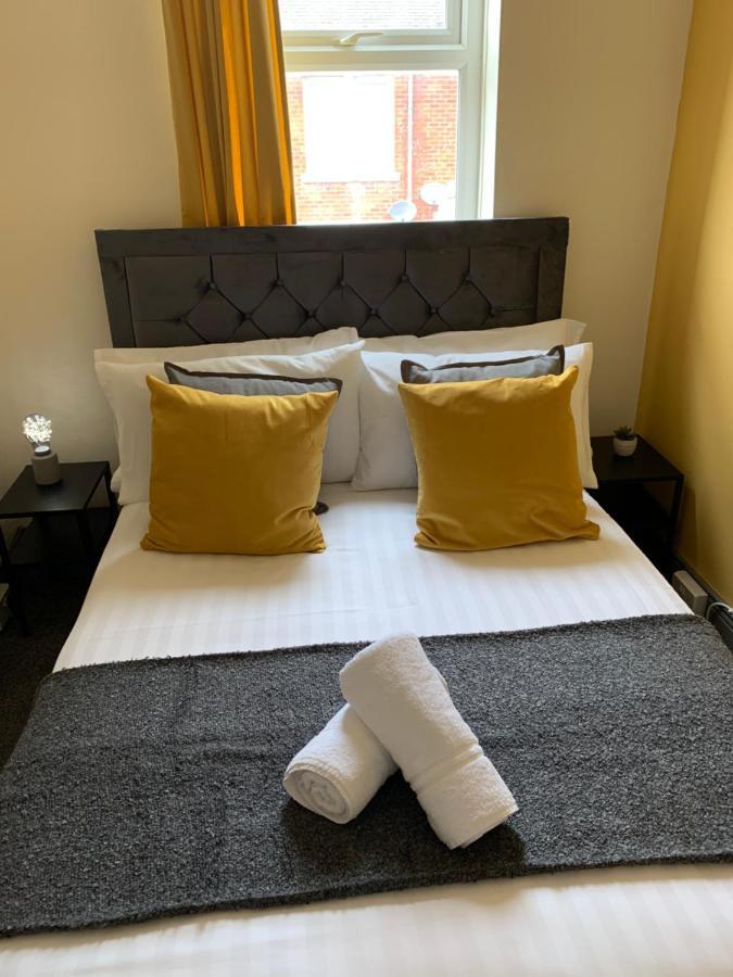 Balfour3-3 Bdrm 5 Beds Contractor Digs Spacious Ґейтсгед Екстер'єр фото